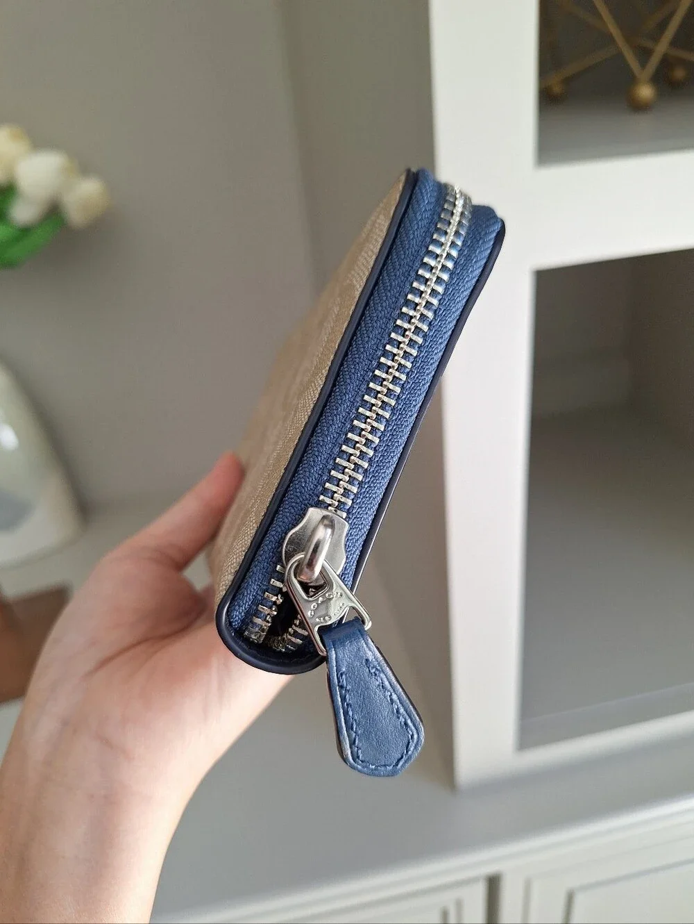 NWT Coach Color Block Logo Accordion Zip-Around Wallet Blue Signature F57318
